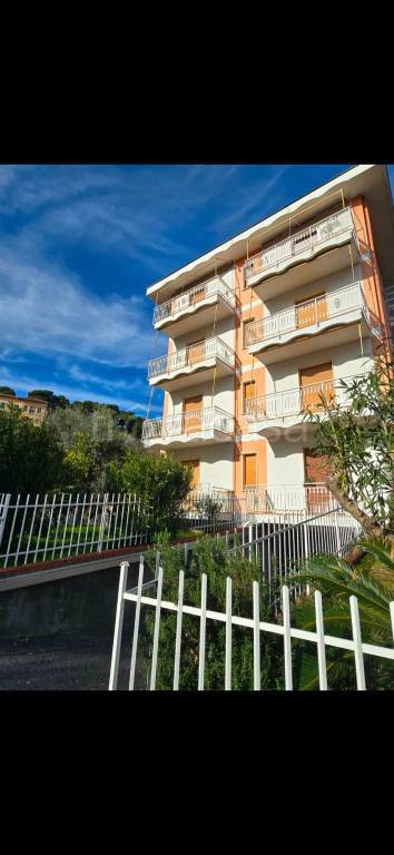 appartamento in affitto ad Andora