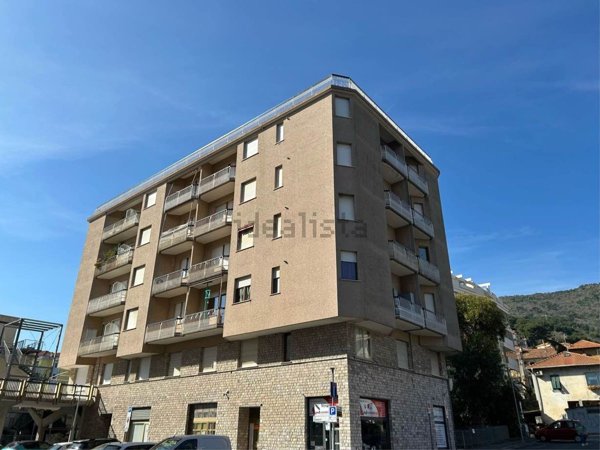 appartamento in affitto ad Andora