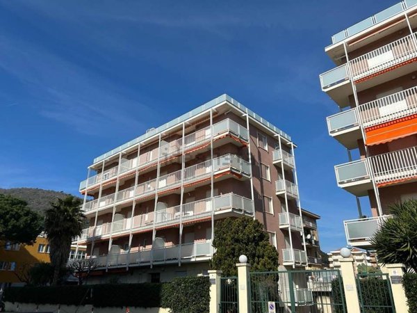 appartamento in affitto ad Andora