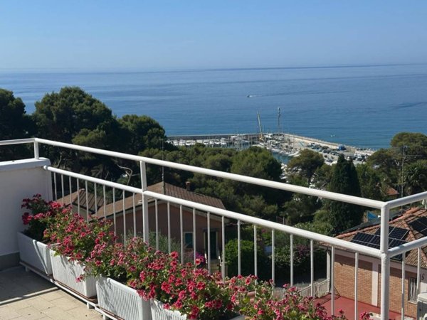 appartamento in affitto ad Andora