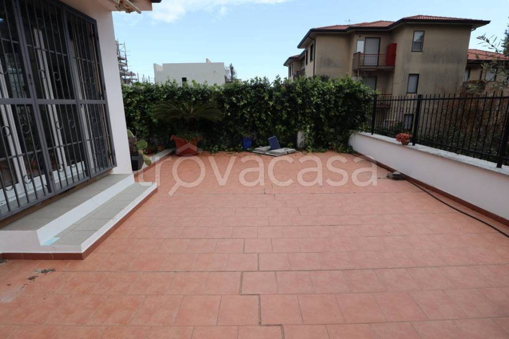 appartamento in affitto ad Andora