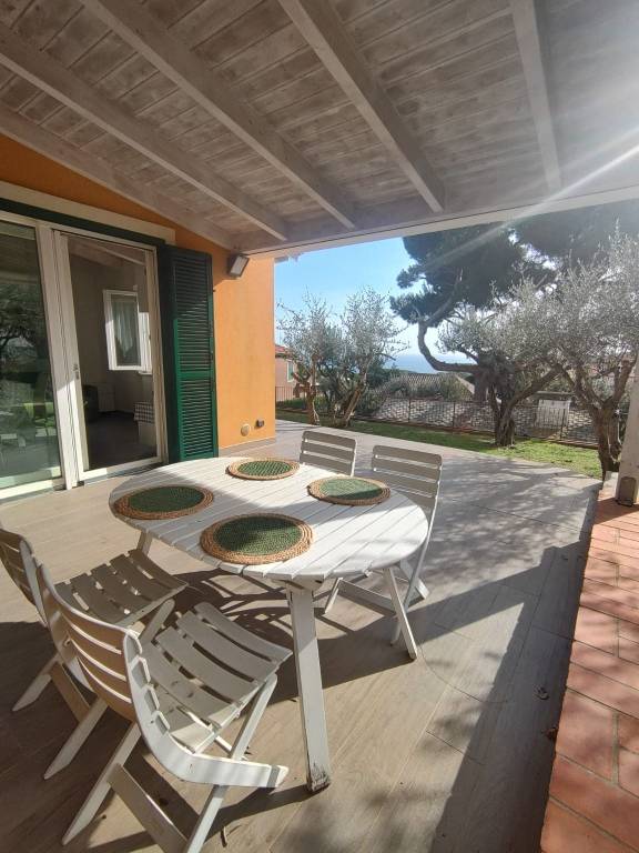 appartamento in affitto a Bergeggi