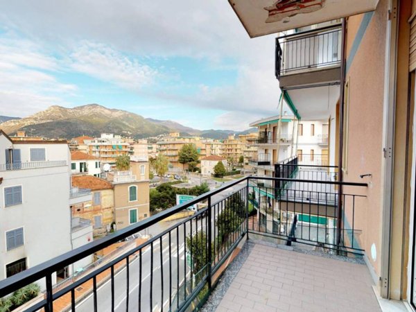 appartamento in affitto a Borghetto Santo Spirito