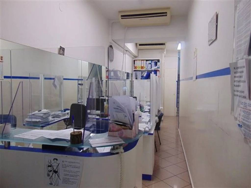 negozio in affitto a Borghetto Santo Spirito