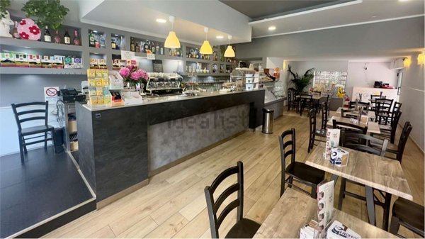 negozio in affitto a Borghetto Santo Spirito