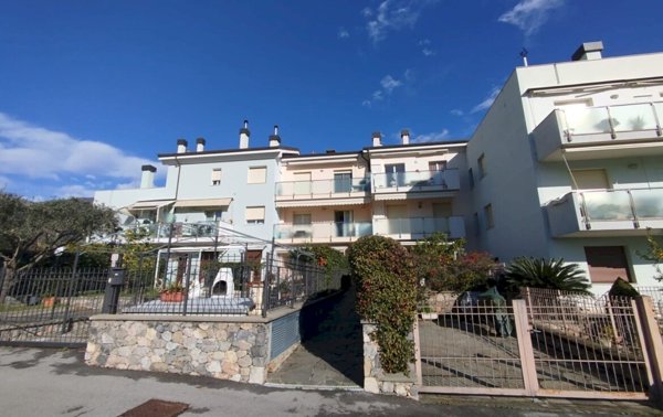 appartamento in affitto a Borghetto Santo Spirito