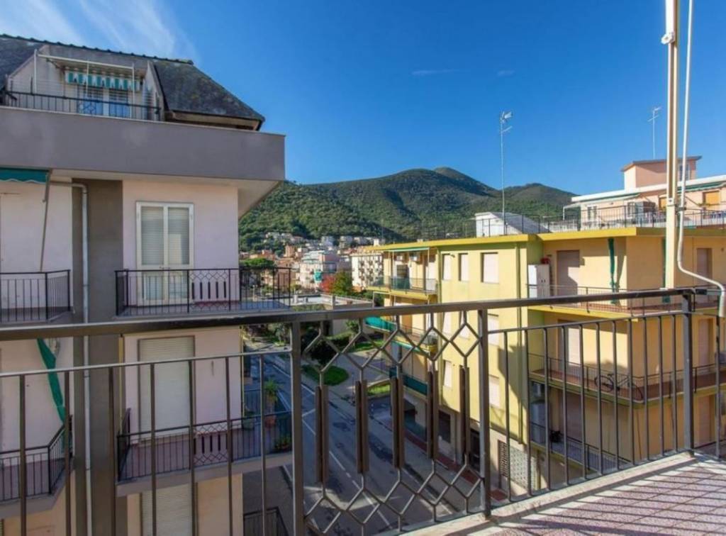 appartamento in affitto a Borghetto Santo Spirito