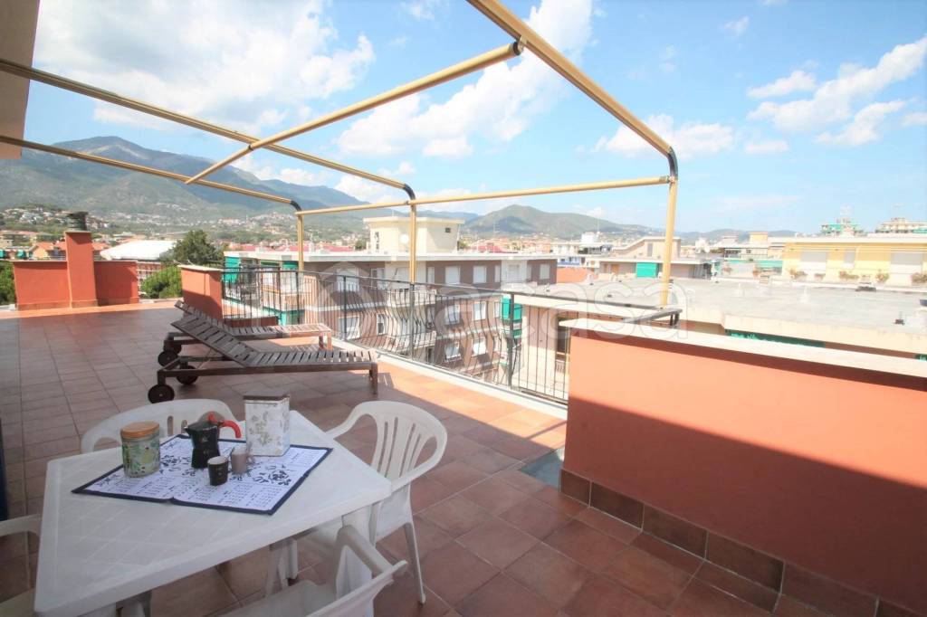appartamento in affitto a Borghetto Santo Spirito