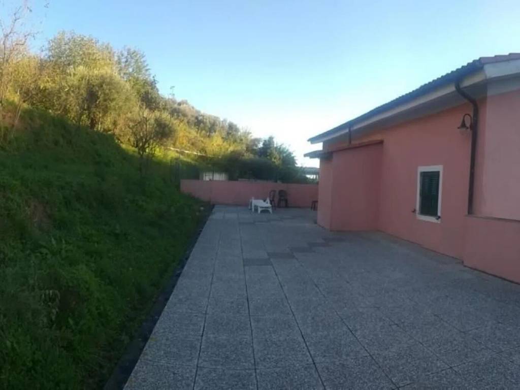 appartamento in affitto a Celle Ligure in zona Pecorile