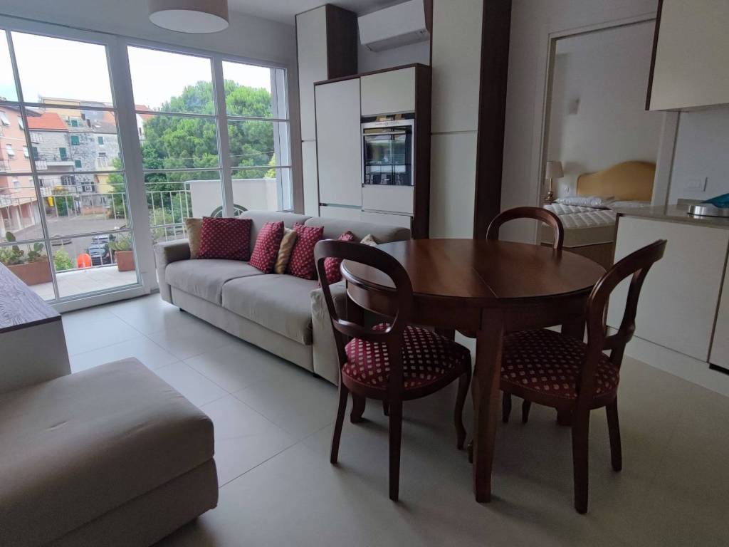 appartamento in affitto a Celle Ligure in zona Pecorile