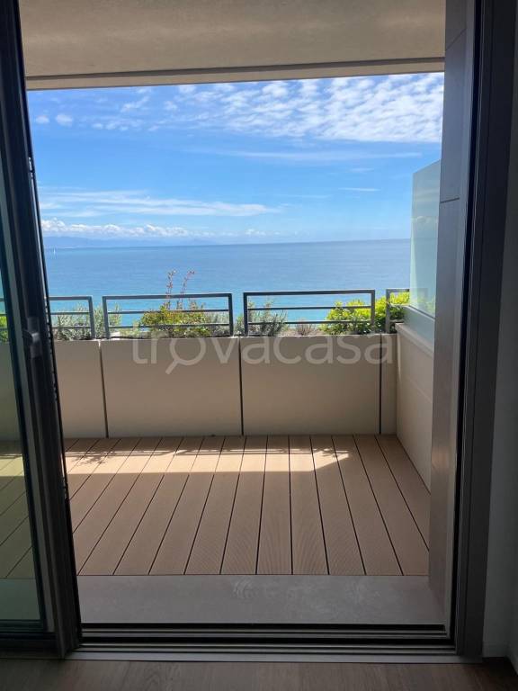 appartamento in affitto a Celle Ligure