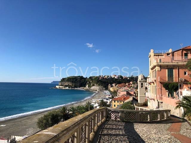 appartamento in affitto a Celle Ligure