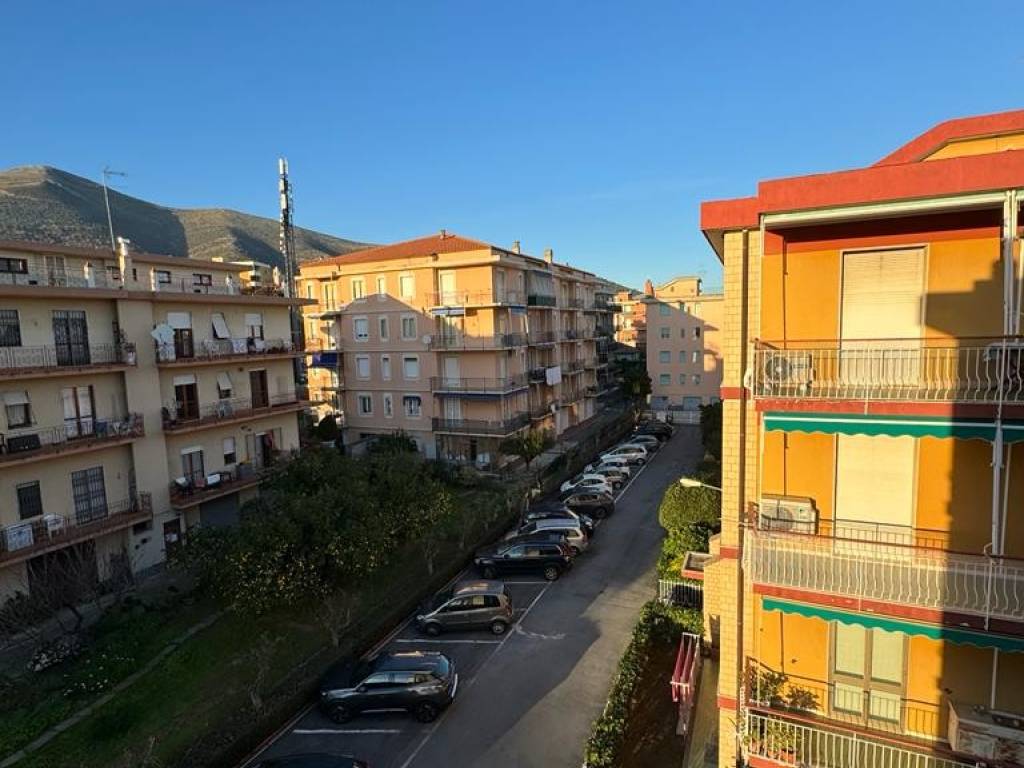 appartamento in affitto a Ceriale