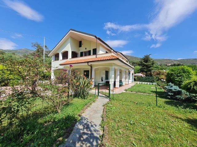 casa indipendente in affitto a Ceriale