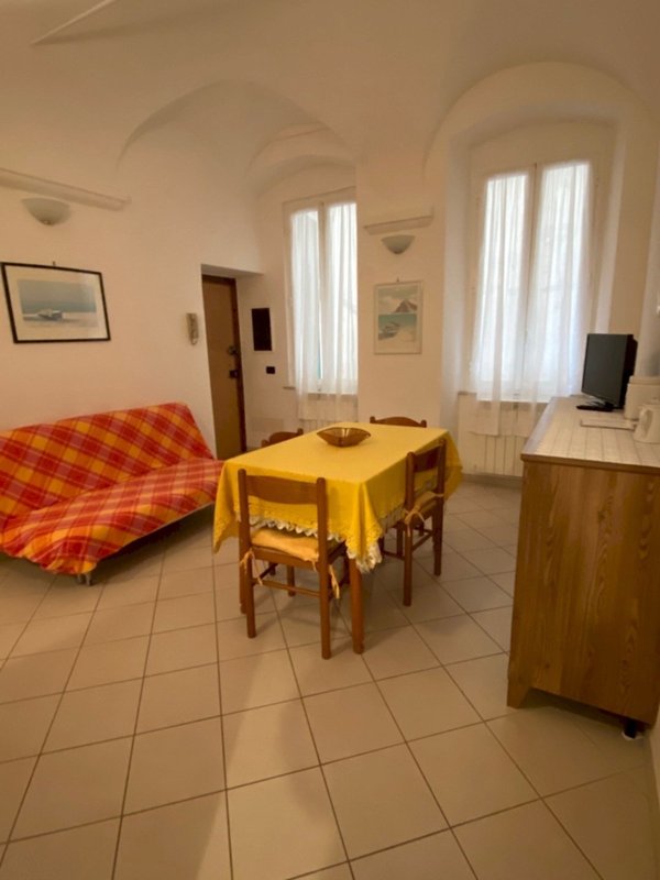 appartamento in affitto a Finale Ligure