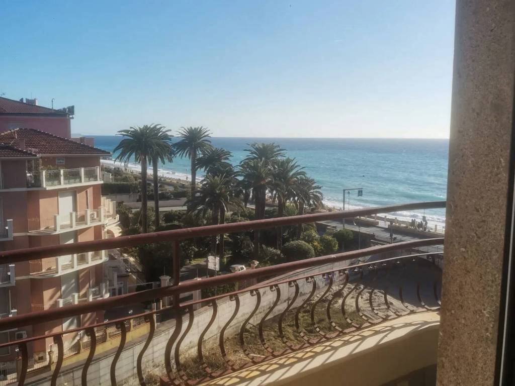 appartamento in affitto a Finale Ligure
