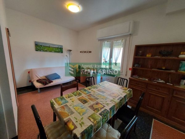 appartamento in affitto a Finale Ligure in zona Varigotti