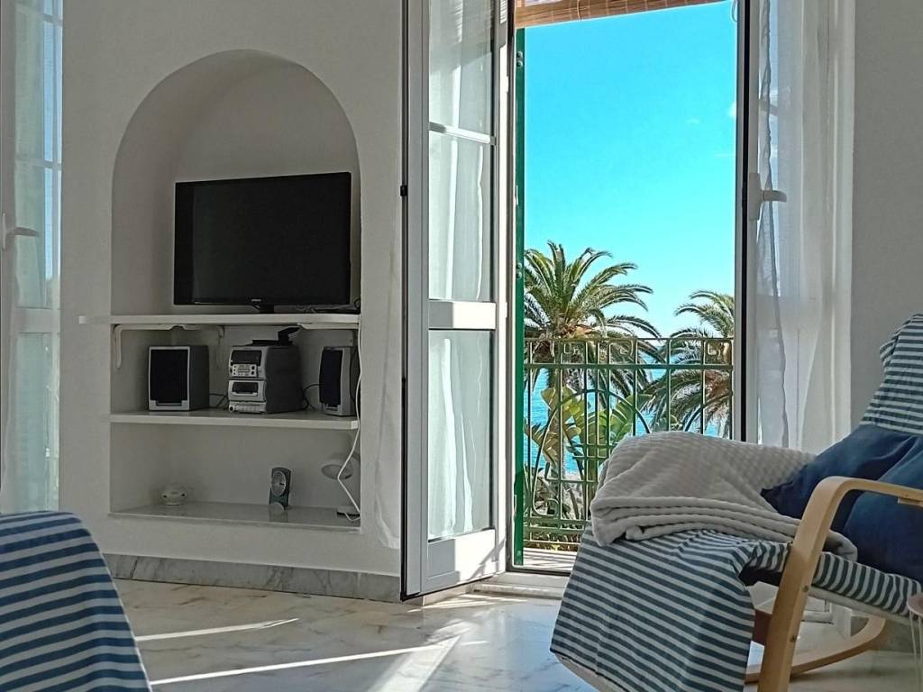 appartamento in affitto a Finale Ligure