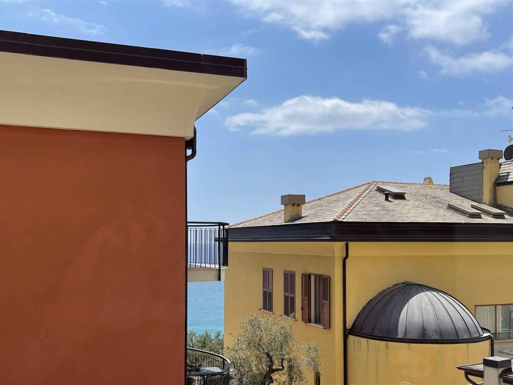 appartamento in affitto a Finale Ligure in zona Varigotti