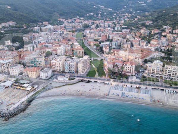 appartamento in affitto a Finale Ligure