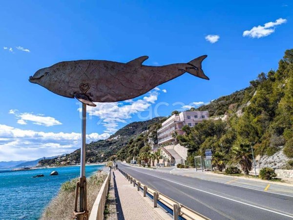 appartamento in affitto a Finale Ligure in zona Varigotti