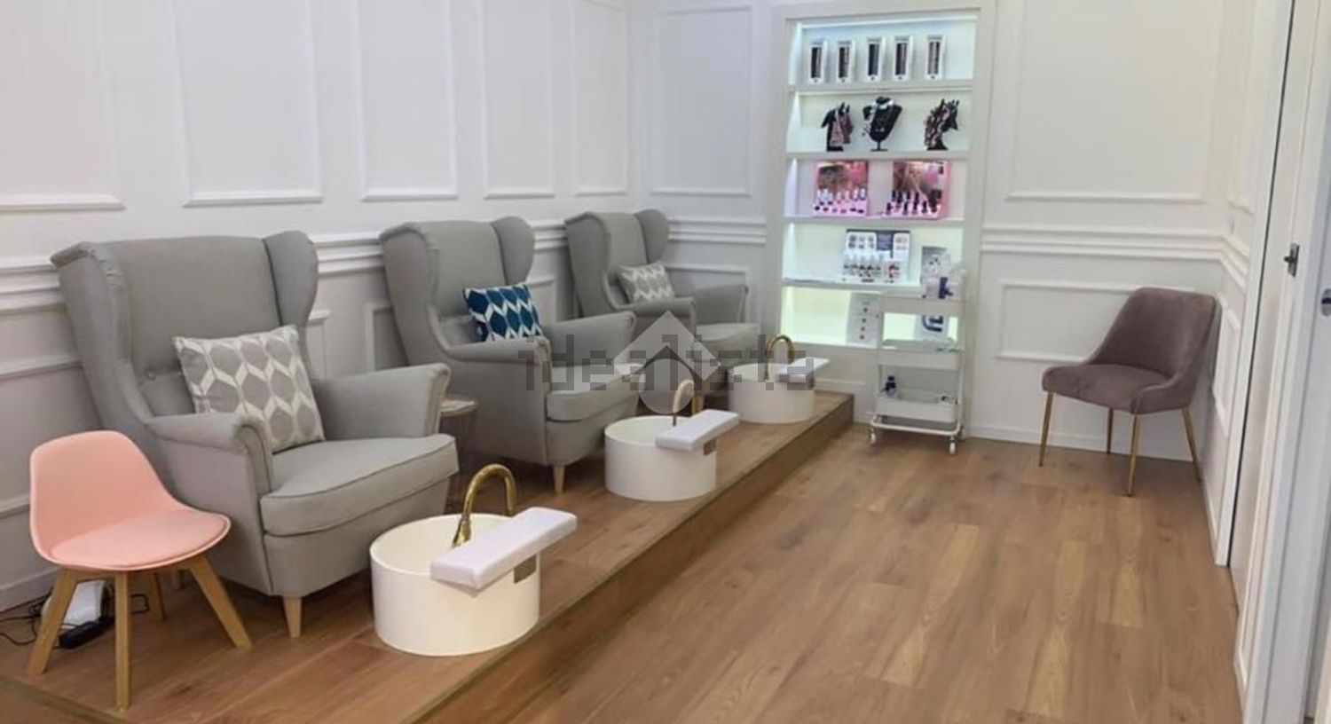 multivano in affitto a Finale Ligure