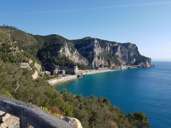 appartamento in affitto a Finale Ligure in zona Varigotti