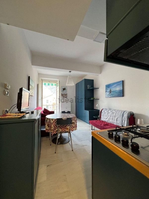 appartamento in affitto a Finale Ligure