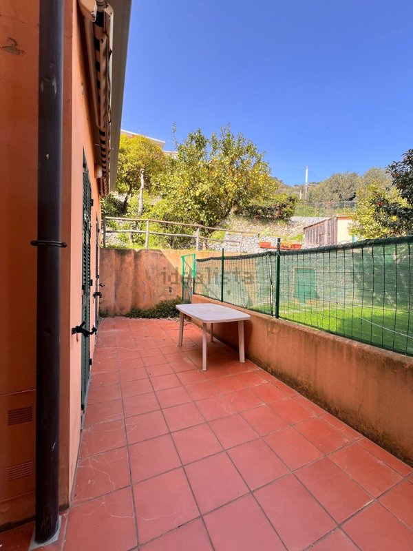 appartamento in affitto a Finale Ligure in zona Varigotti