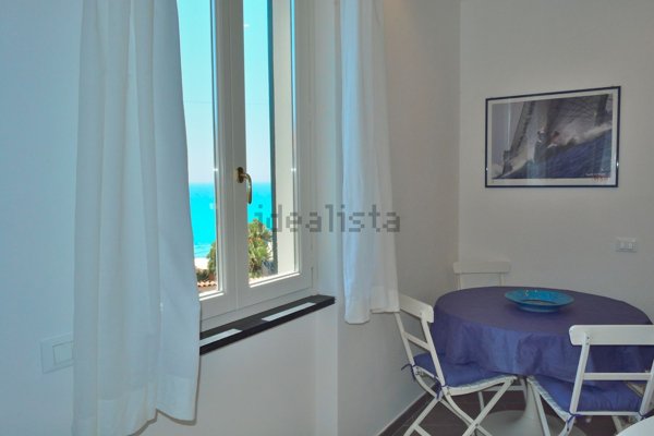 appartamento in affitto a Finale Ligure in zona Varigotti