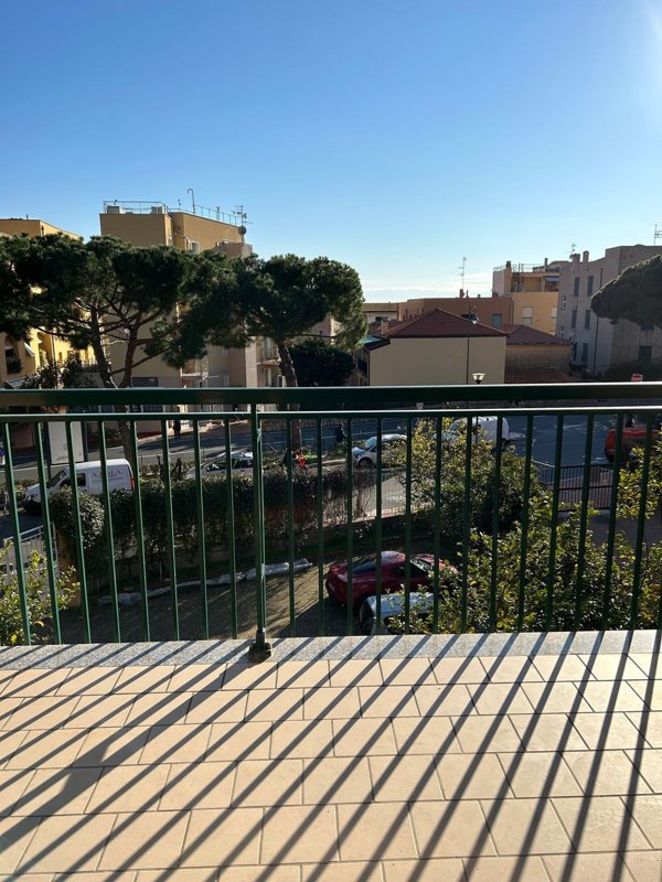 appartamento in affitto a Finale Ligure in zona Varigotti