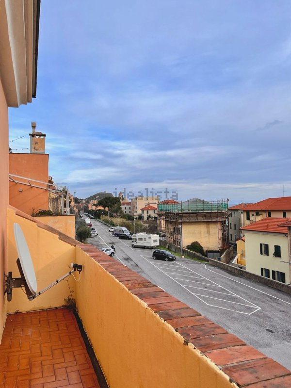 appartamento in affitto a Finale Ligure in zona Varigotti
