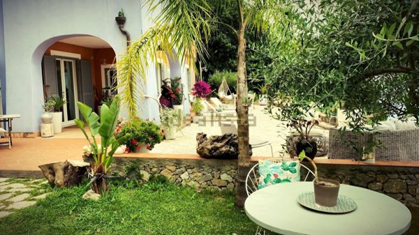 casa indipendente in affitto a Finale Ligure