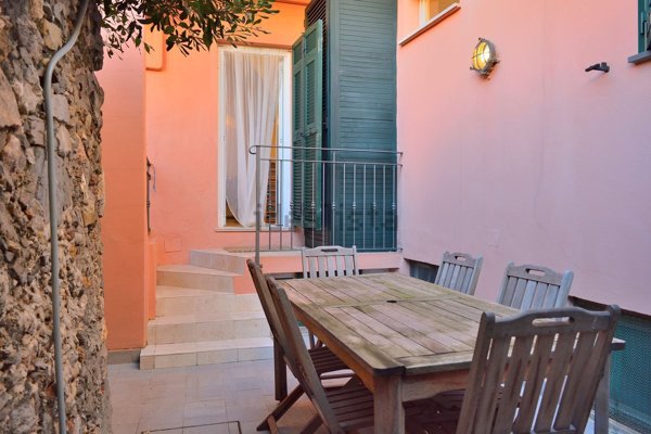 appartamento in affitto a Finale Ligure