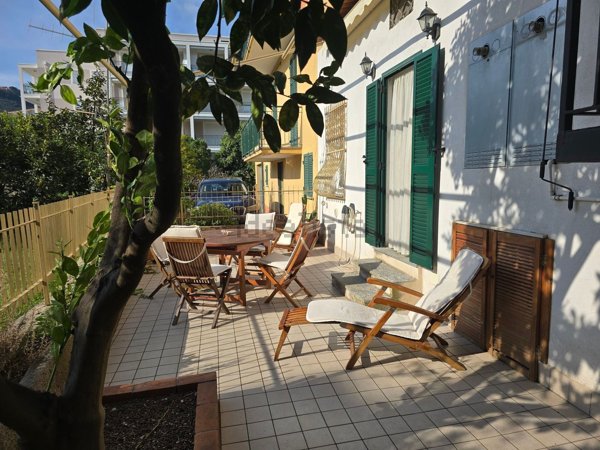 appartamento in affitto a Finale Ligure