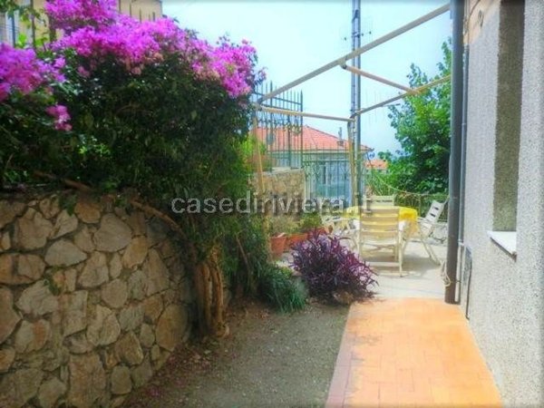 appartamento in affitto a Finale Ligure