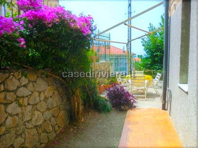 appartamento in affitto a Finale Ligure