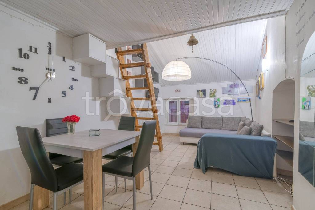 appartamento in affitto a Finale Ligure