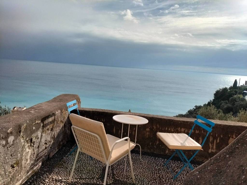 casa indipendente in affitto a Finale Ligure in zona Varigotti