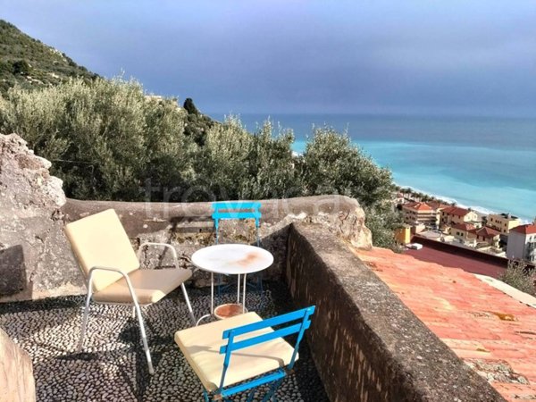 casa indipendente in affitto a Finale Ligure in zona Varigotti