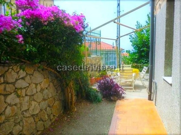 appartamento in affitto a Finale Ligure