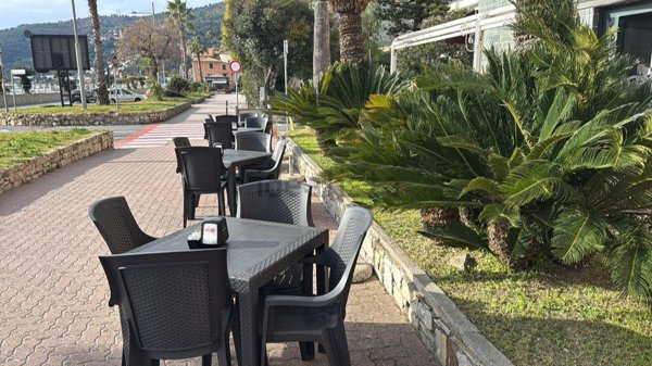 negozio in affitto a Finale Ligure