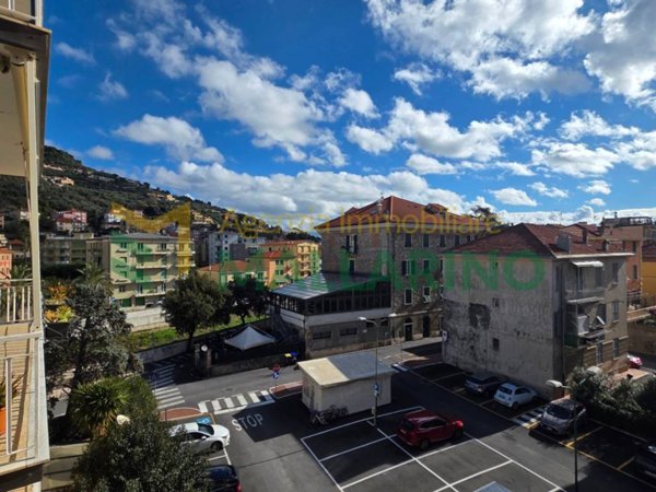 appartamento in affitto a Finale Ligure