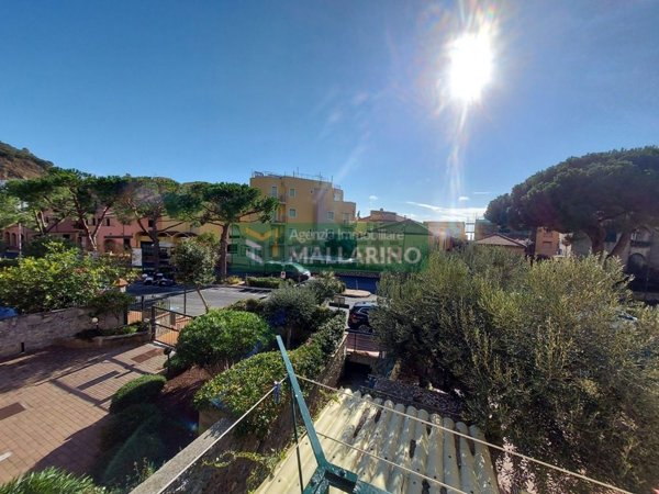 appartamento in affitto a Finale Ligure in zona Varigotti