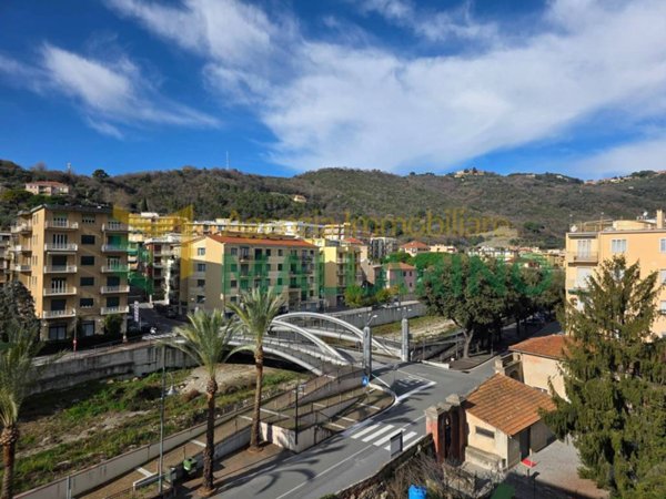 appartamento in affitto a Finale Ligure