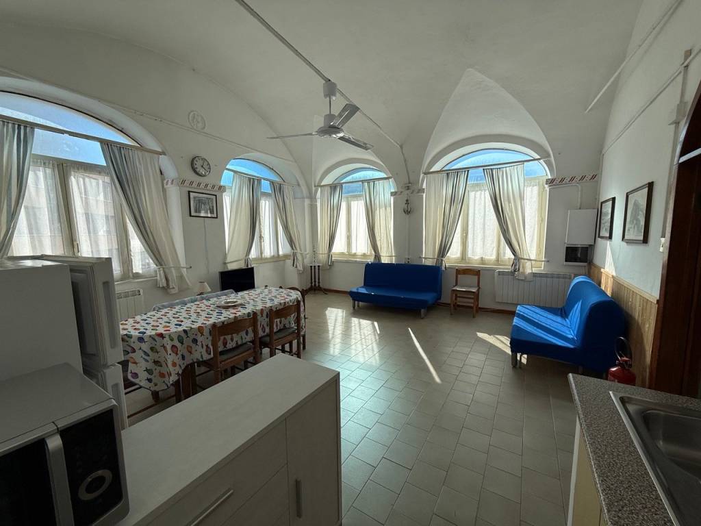 appartamento in affitto a Finale Ligure