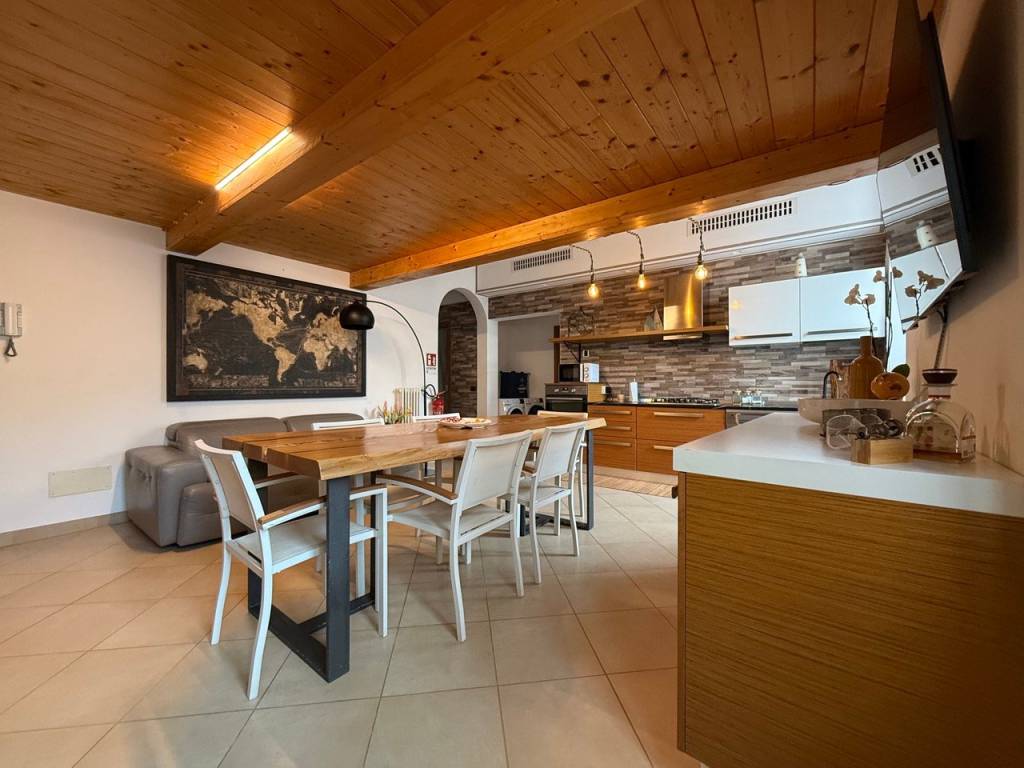 appartamento in affitto a Finale Ligure