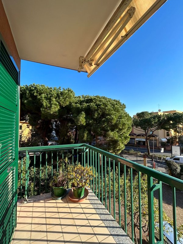 appartamento in affitto a Finale Ligure in zona Varigotti