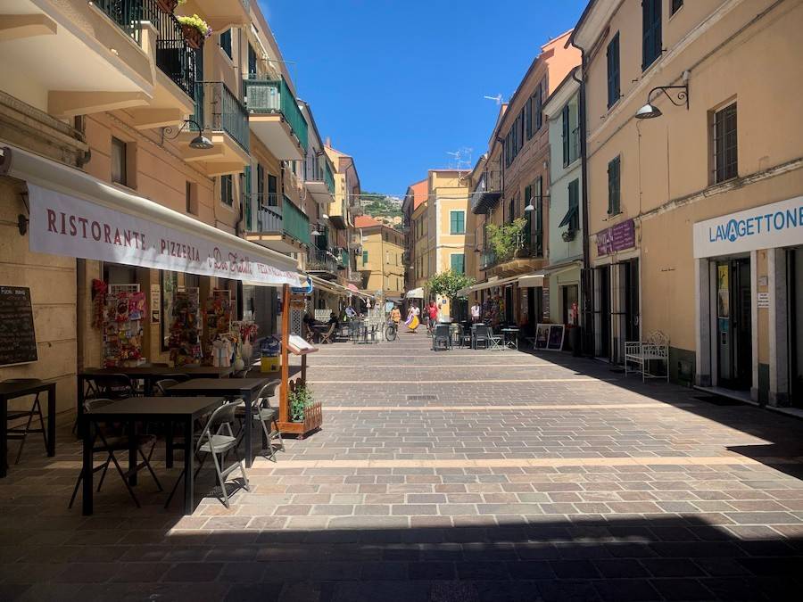 negozio in affitto a Finale Ligure