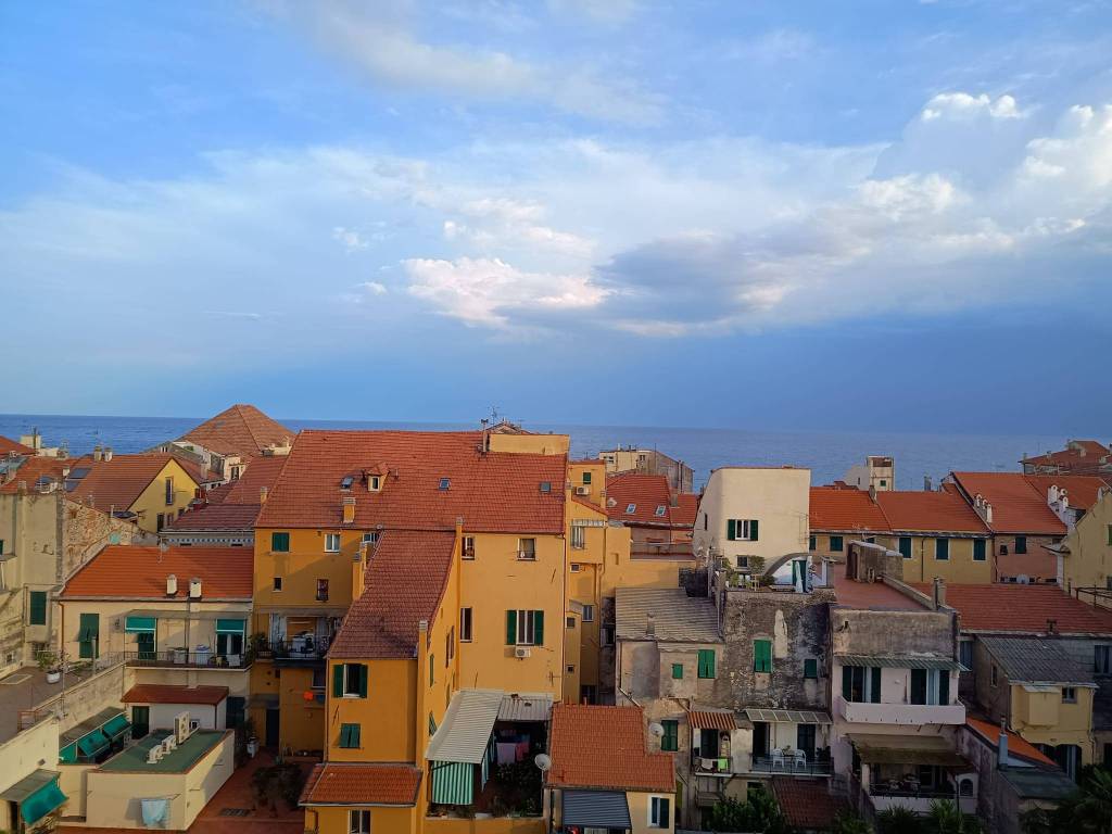 appartamento in affitto a Finale Ligure